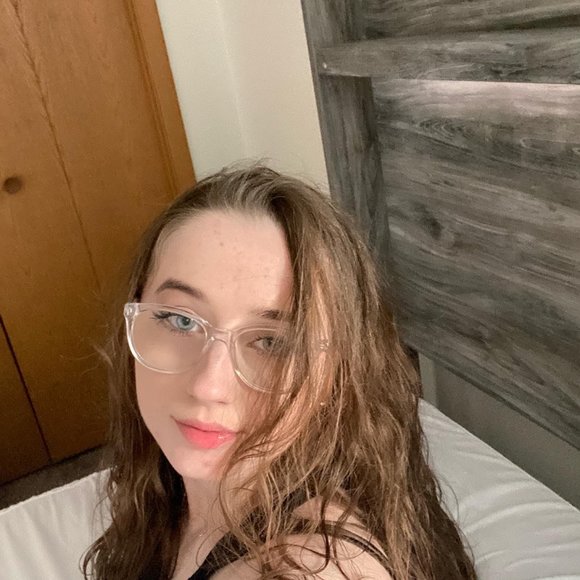 lynziwurth